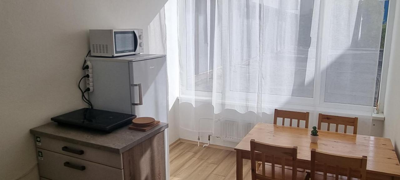 Ubytovanie Funstar Topoľčany Exterior foto